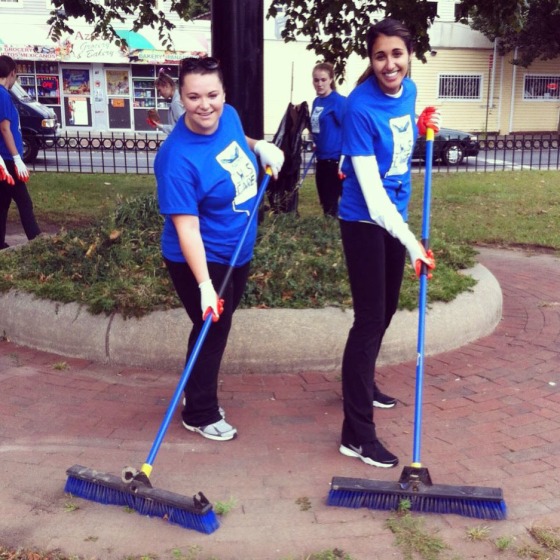 Kelsey Mix, left, and Kelly Pereira, right, helping to clean= up New Haven.